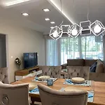 Sunshine Homes Apartament Zamárdi