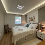 Sunshine Homes Apartament *