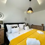 Sunshine Homes Apartament