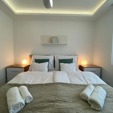 Sunshine Homes Apartment *