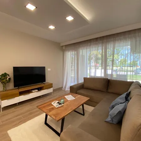 Sunshine Homes * Zamardi
