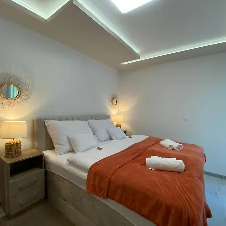 Sunshine Homes * Zamardi