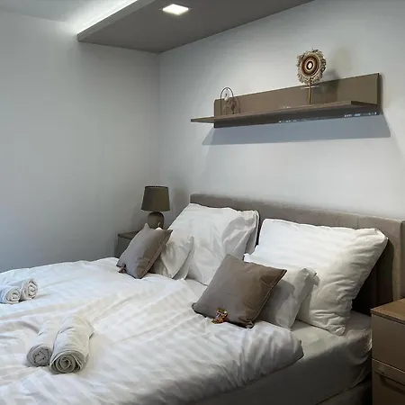 Apartment Sunshine Homes